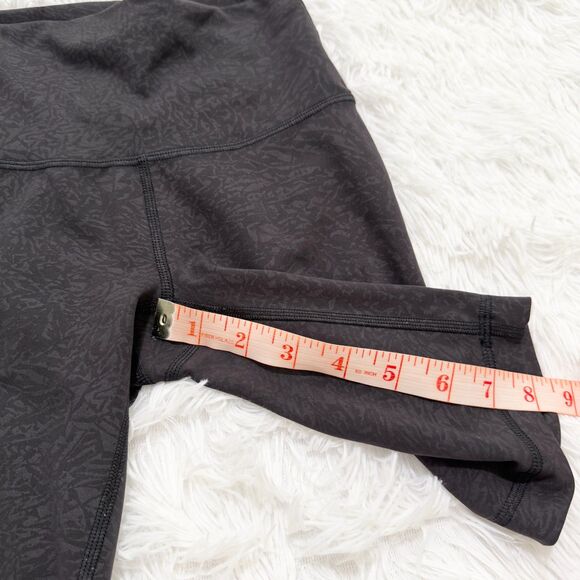 Women Lululemon Wunder Train High Rise Running Short 8" in Crunch Black Size 0 - Picture 7 of 8